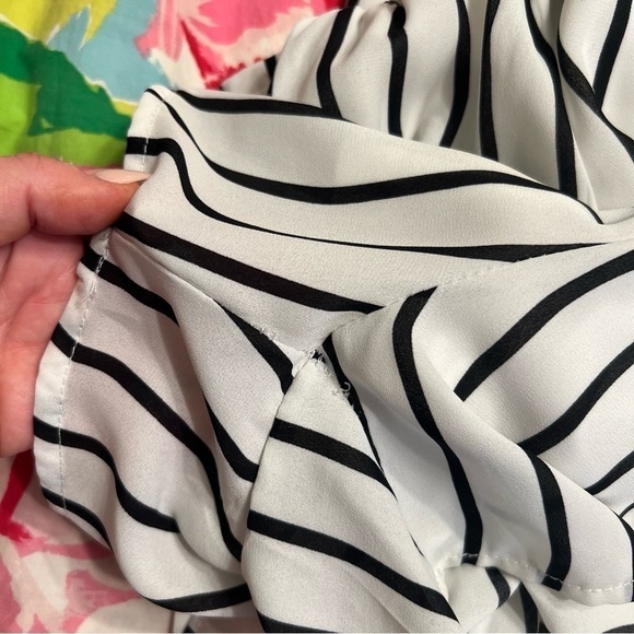 YA Los Angeles Striped Romper with Elastic Waistband, Black & White, Size Large - Picture 10 of 10